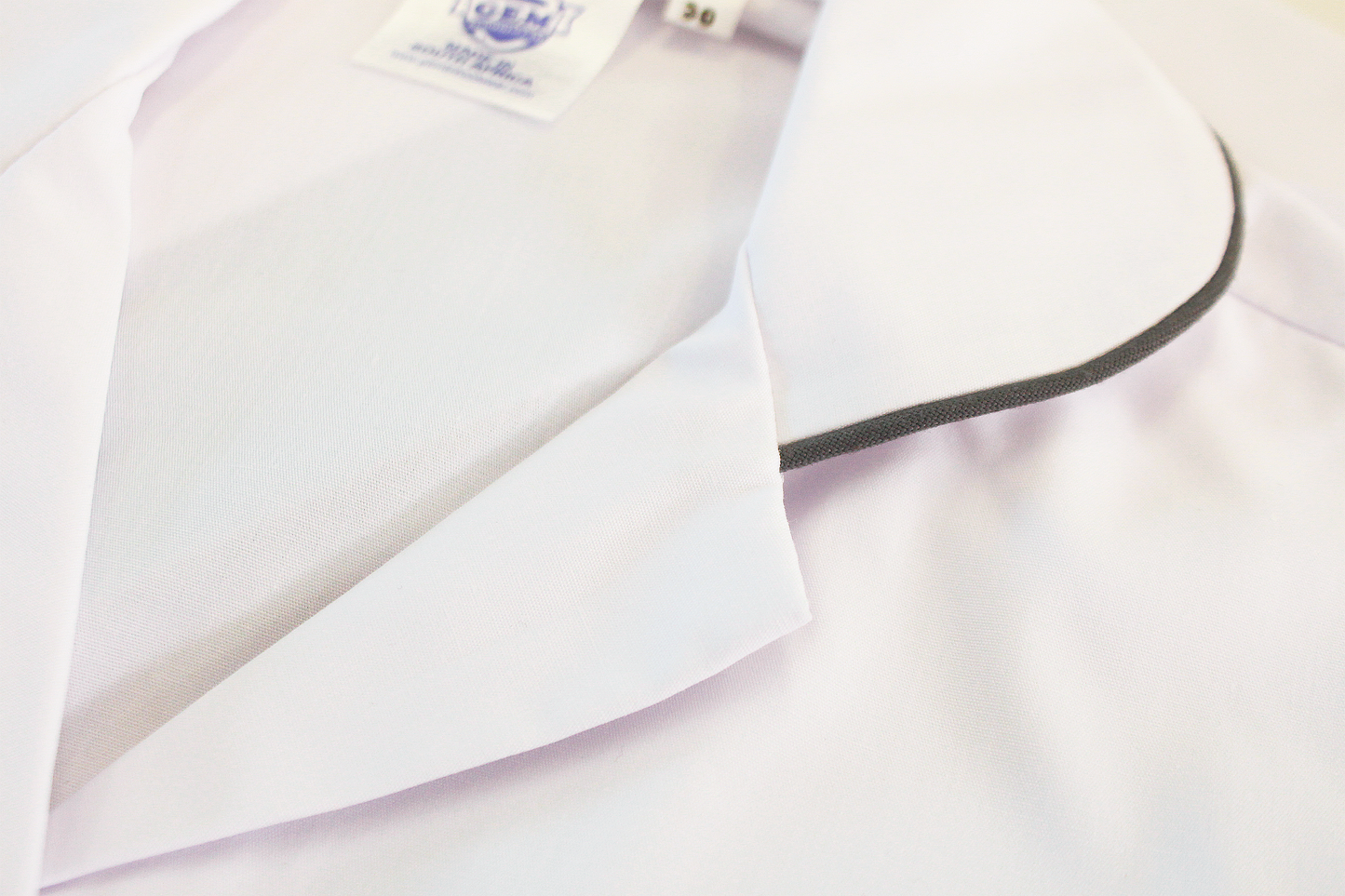 Shortsleeve Roundneck Blouse Plain - Wendon Academy